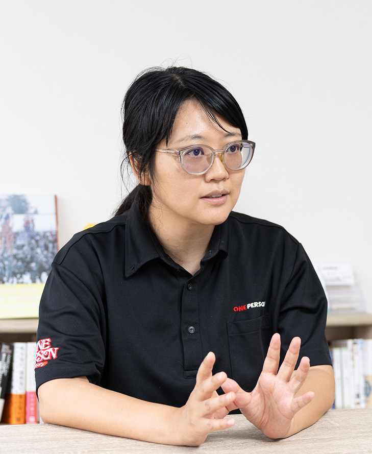 佐藤さん インタビュー風景